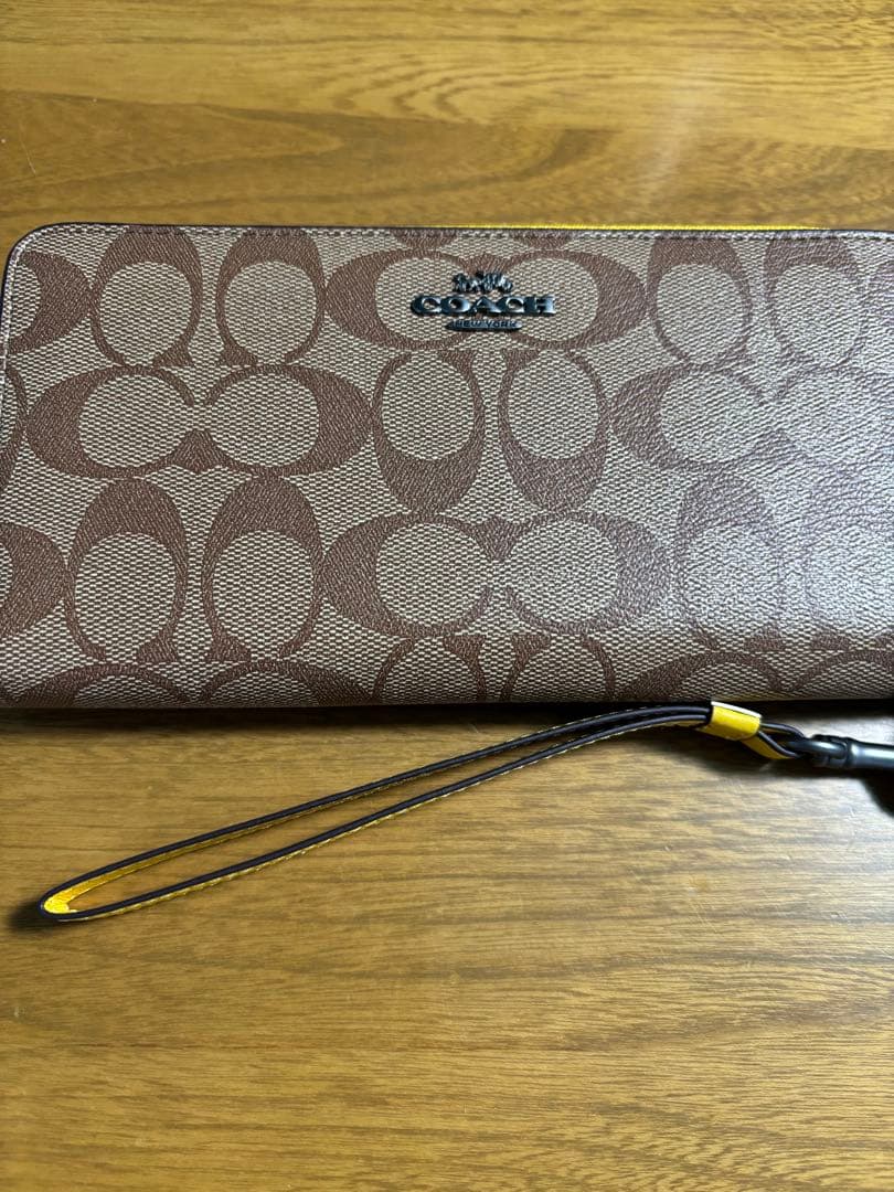 新品未使用　COACH 長財布　シグネチャー　ブラウン×イエロー
