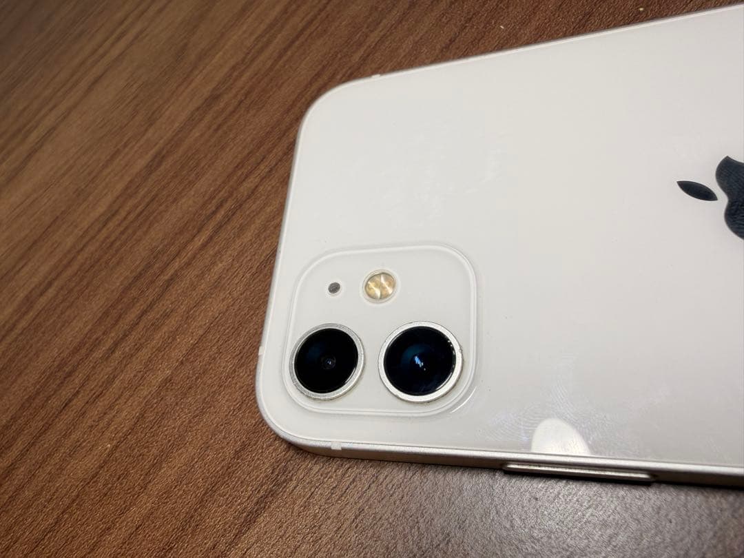 iPhone 12 128GB ホワイト 本体 Apple