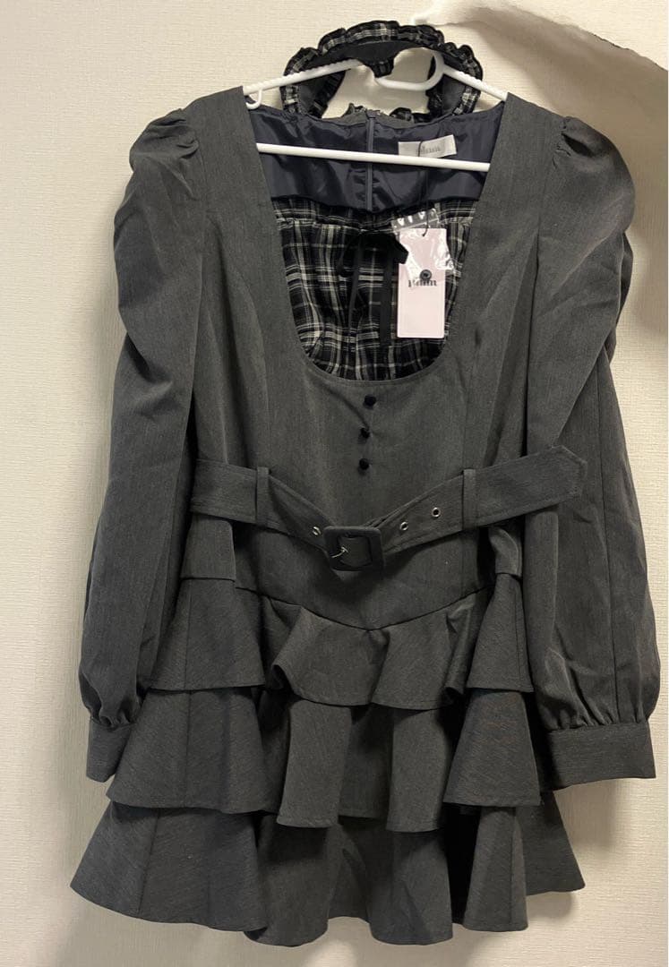 pium 長袖ワンピース　新品未使用品