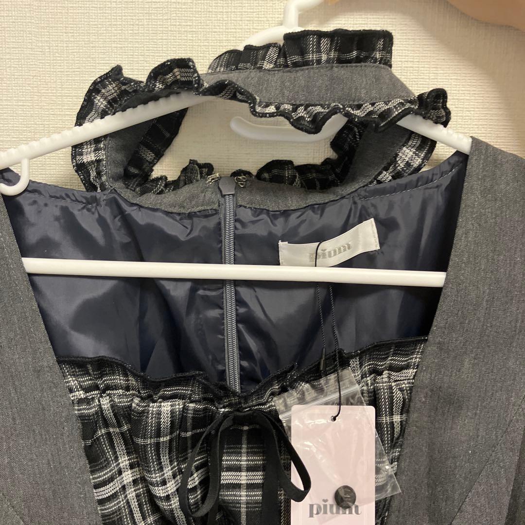 pium 長袖ワンピース　新品未使用品