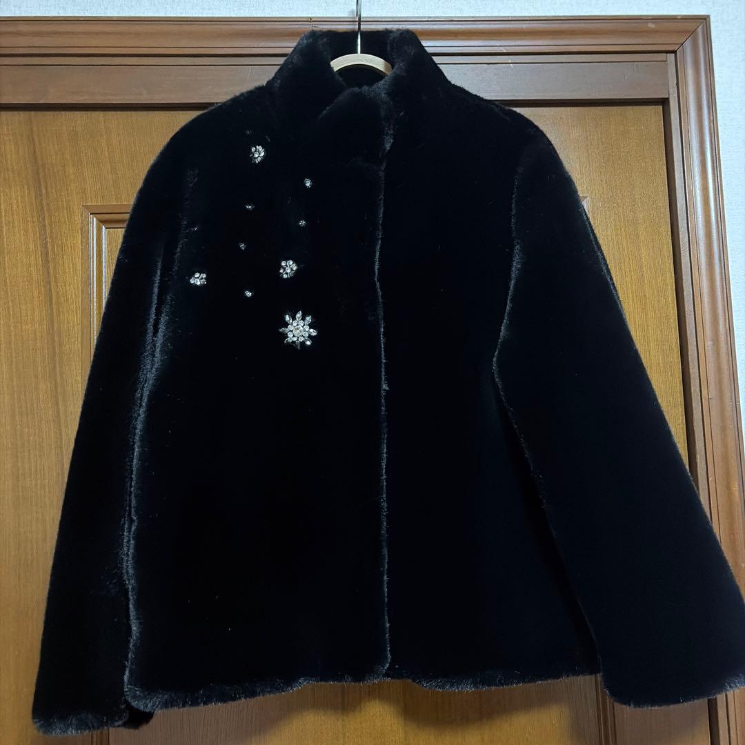 ZARA 黒 ファーコート Mサイズ ビジュー付き