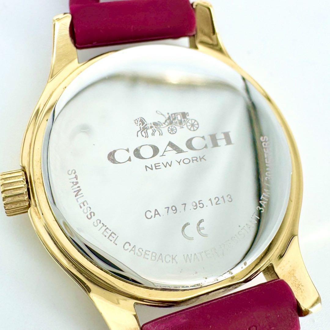 【箱・ほぼ未使用】COACH コーチ ゴールド シグネチャー ラバー 腕時計