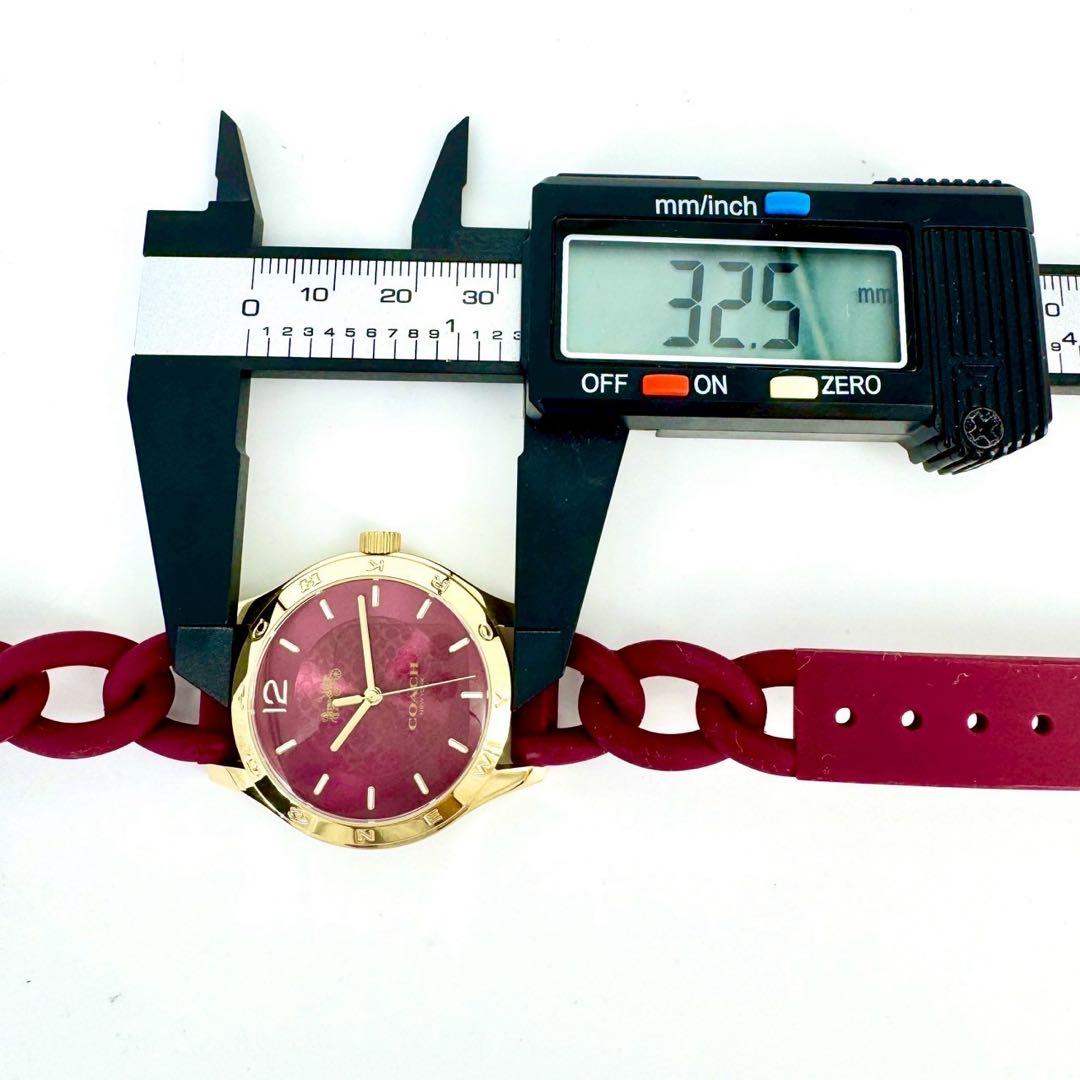 【箱・ほぼ未使用】COACH コーチ ゴールド シグネチャー ラバー 腕時計