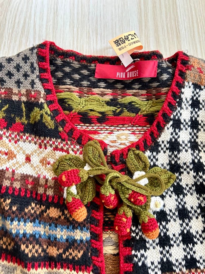 最安値お値下！美品PINK HOUSE苺モチーフカーディガン・クリーニング済