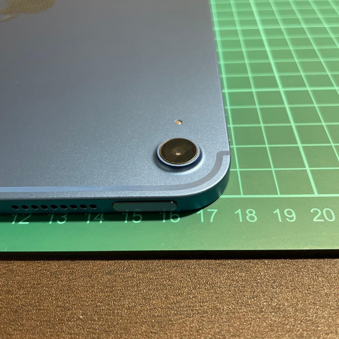 極美品　Apple iPad（第10世代）Wi-Fi+Celluler 本体のみ