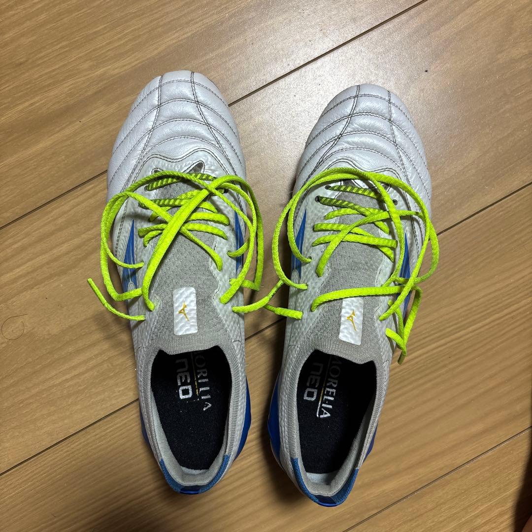 モレリアネオ4βeliteサッカーシューズ・スパイク ホワイト/ブルー