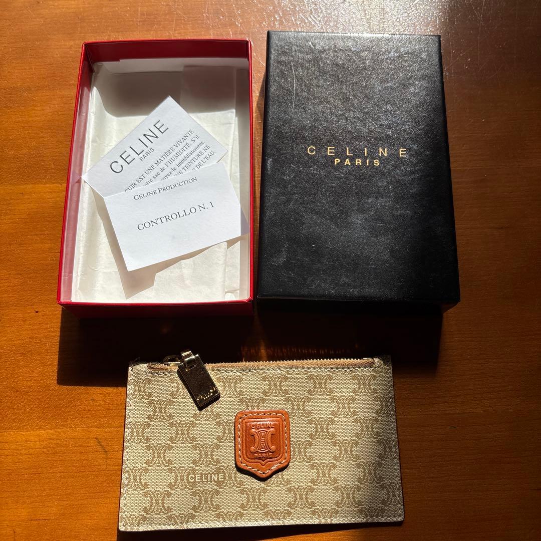 未使用　CELINE ケース ベージュ