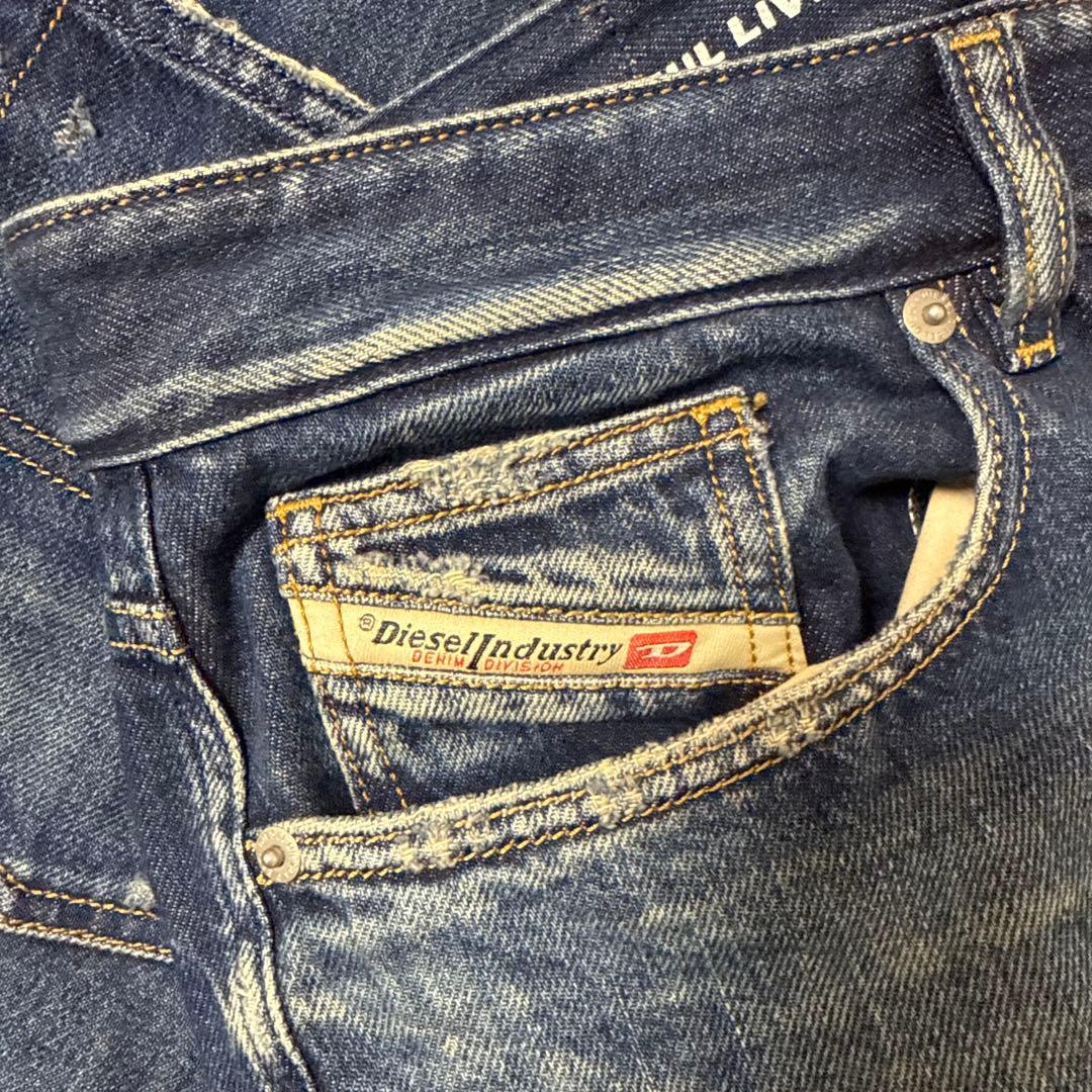 DIESEL ディーゼル　Relaxed Jeans D-RISE