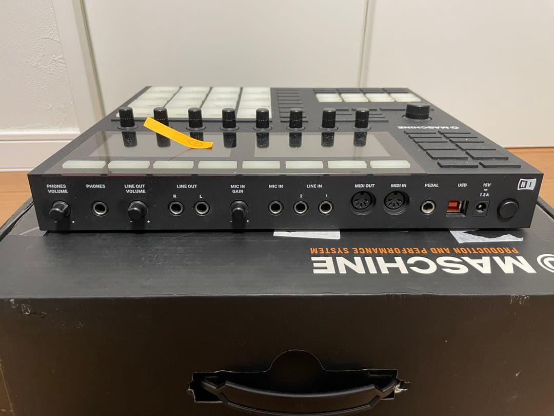 ②Native Instruments MASCHINE Mk3 ライセンス有