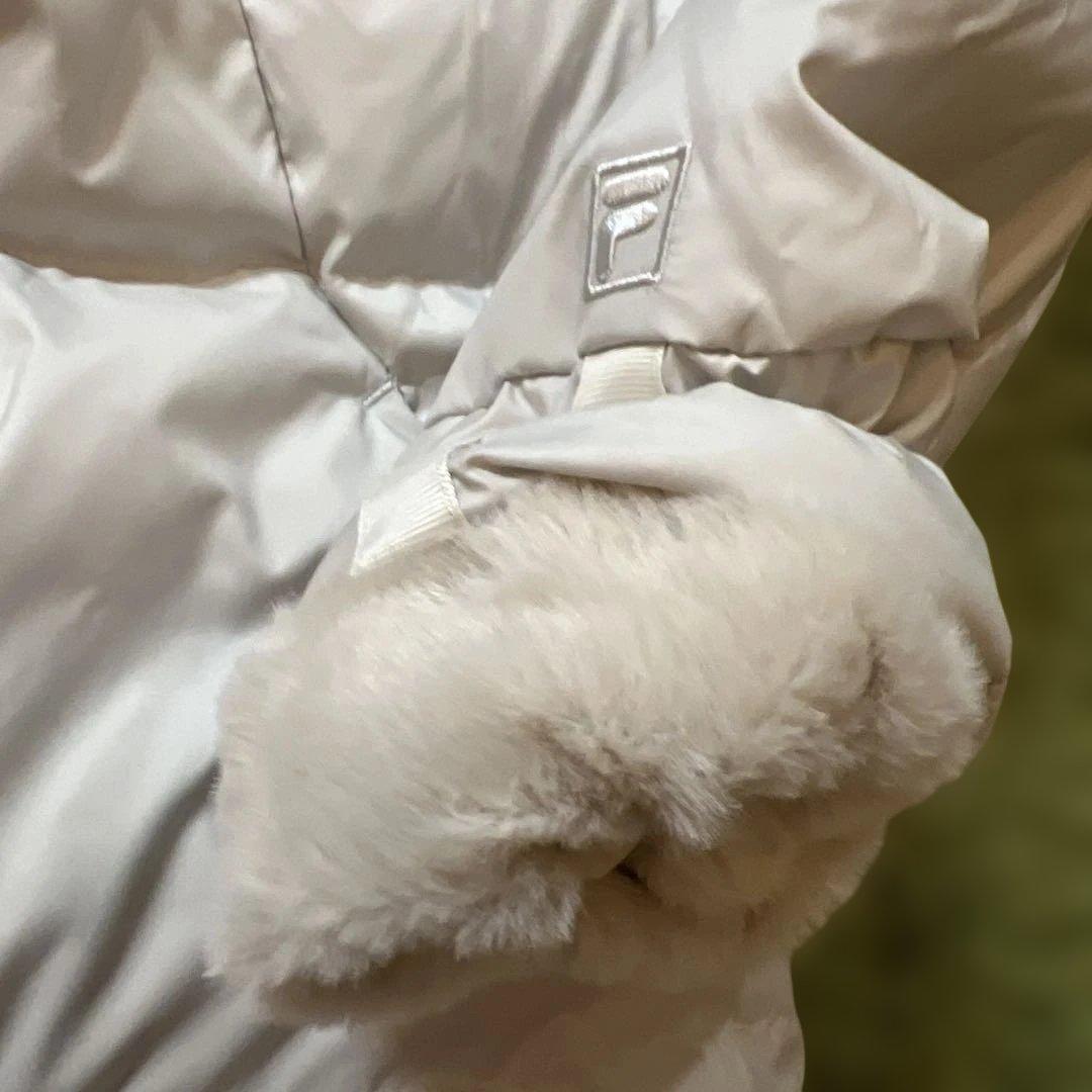 新品Ｌサイズ　フィラゴルフレディース撥水加工フード付き高級ダウンジャケット