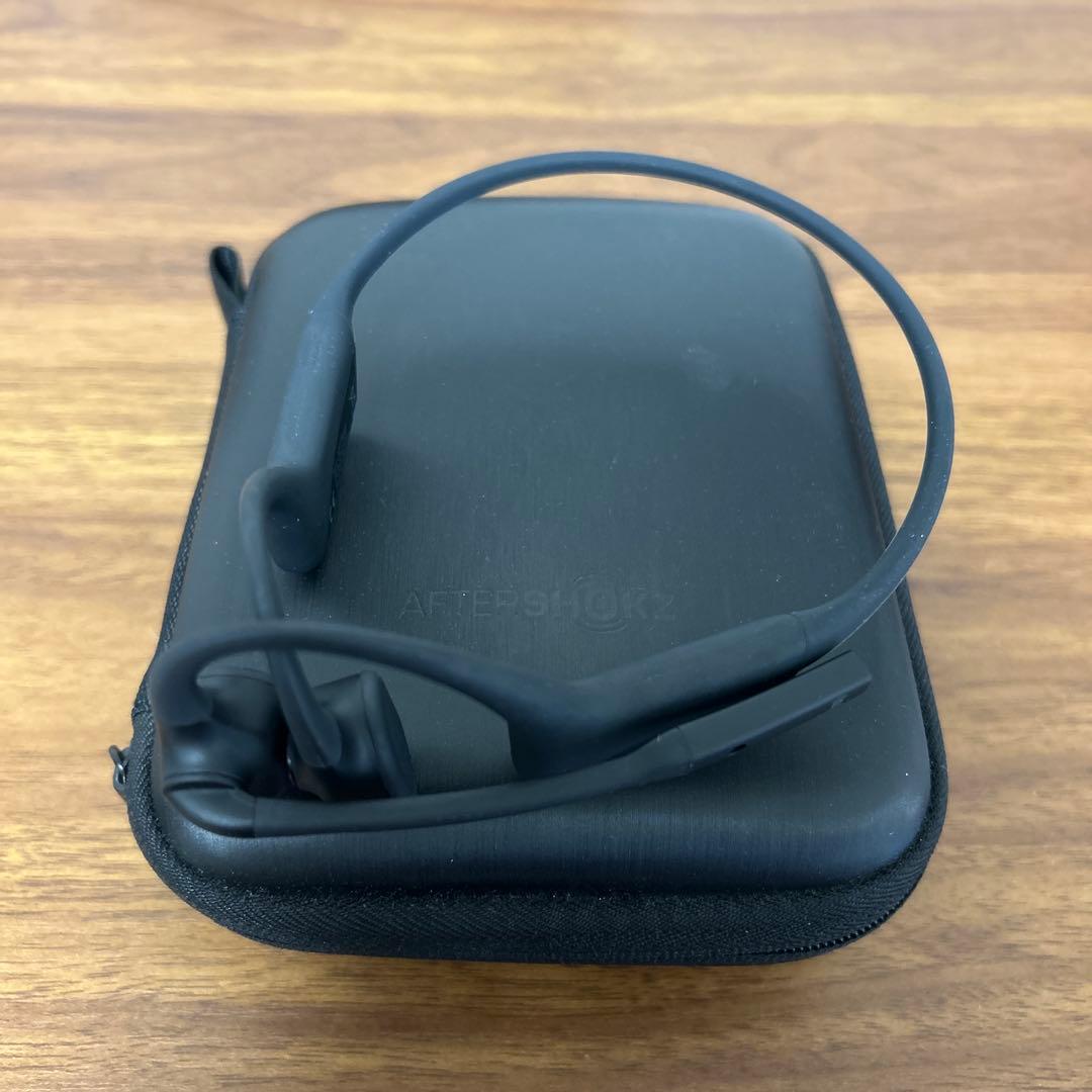 AFTERSHOKZ 骨伝導イヤホン ケース付き