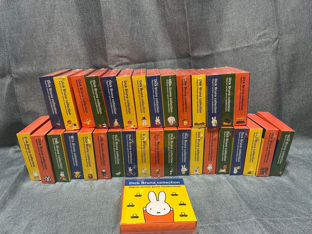 新品未使用。ミッフィー ガーゼ、ハンカチ100枚セット