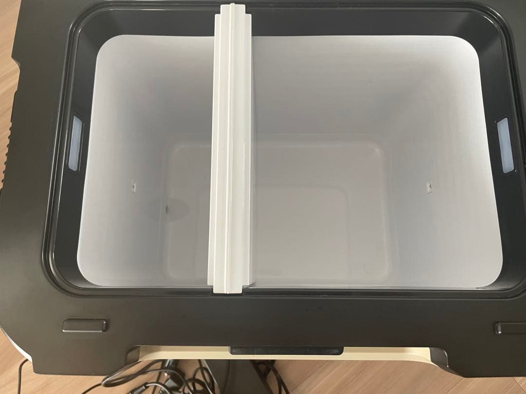 【美品】ハイコーキ　コードレス冷温庫UL18DBA