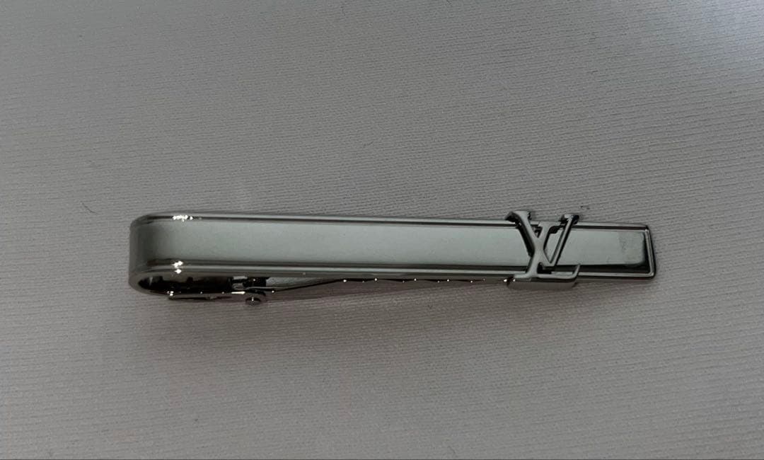 LOUIS VUITTON　ネクタイピン