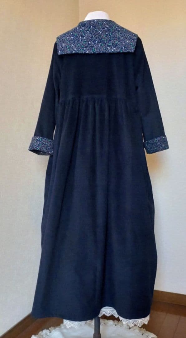 セーラーカラーワンピース