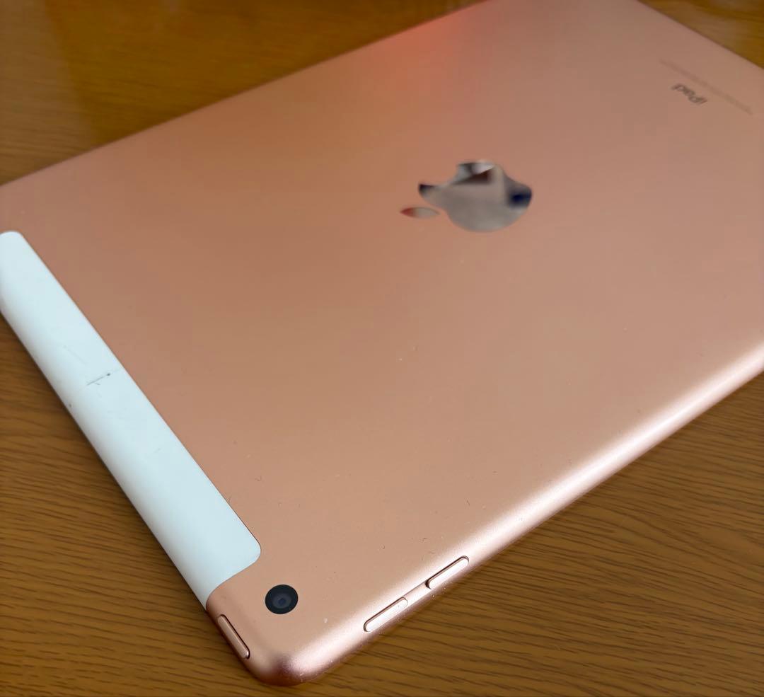 iPad ゴールド 本体　第6世代32GB Wi-Fi+Cellular