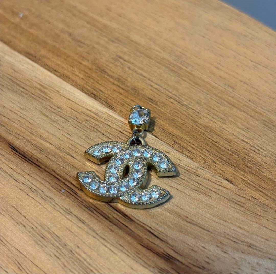 CHANEL ロゴチャーム ネックレストップ