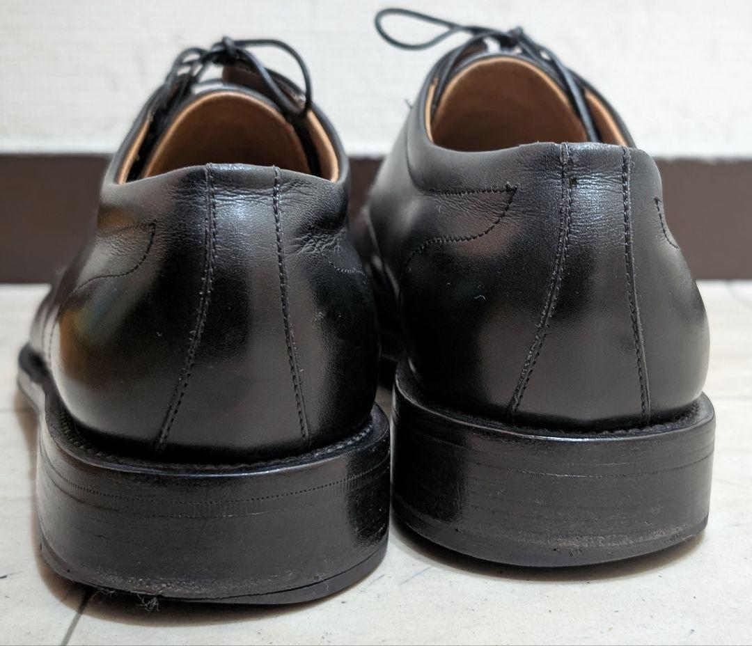 【美品・保存袋付】フェラガモ Uチップ 8 2E (26cm) 外羽根 黒