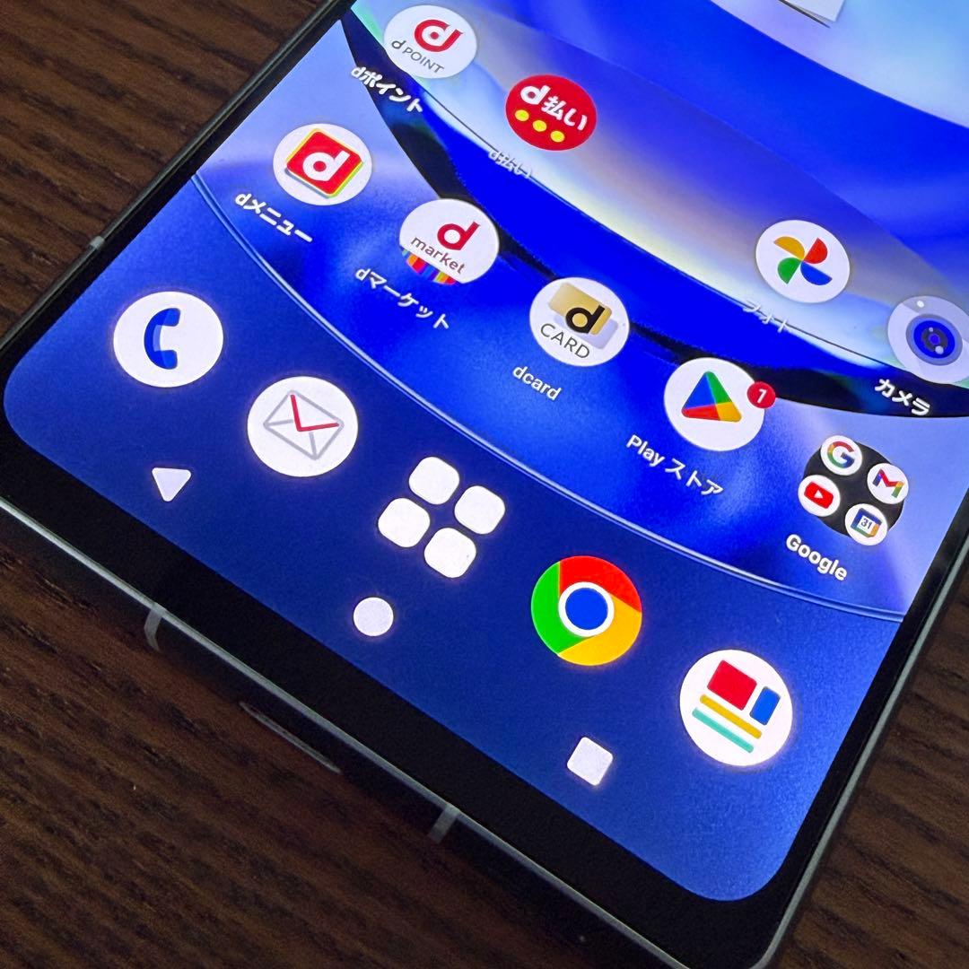 超美品 AQUOS R8 SH-52D docomo SIMフリー スマホ 本体