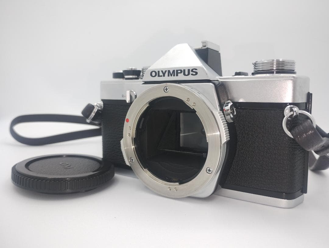 OLYMPUS OM-1 フィルムカメラ ボディ シルバー 低速シャッター難あり