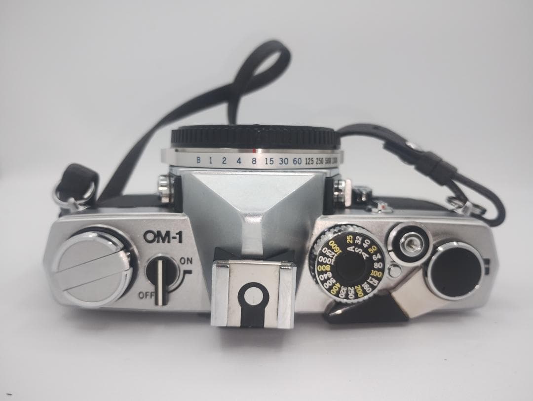 OLYMPUS OM-1 フィルムカメラ ボディ シルバー 低速シャッター難あり