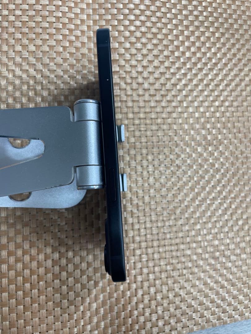 iPhone 15 128 GB ブラックSIMフリー【7984】