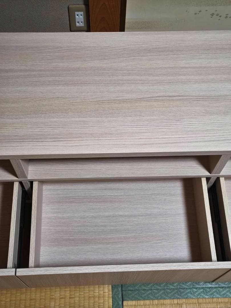 【新品同様】テレビ台（幅約140㎝）ローボードYKF1300N　直接引取り歓迎！