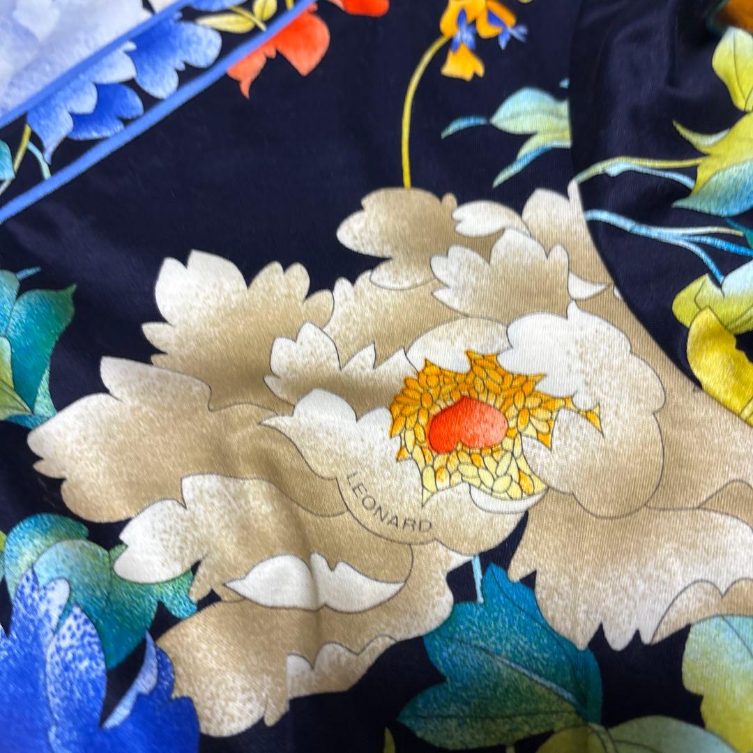 LEONARD レオナール 花柄 カットソー 未使用　コットン100% Vネック