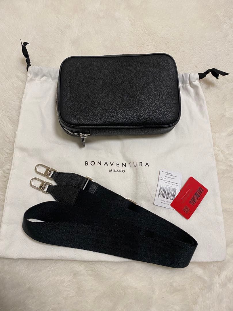 BONAVENTURA　パオロ　ブラック　 レザーショルダーバッグ