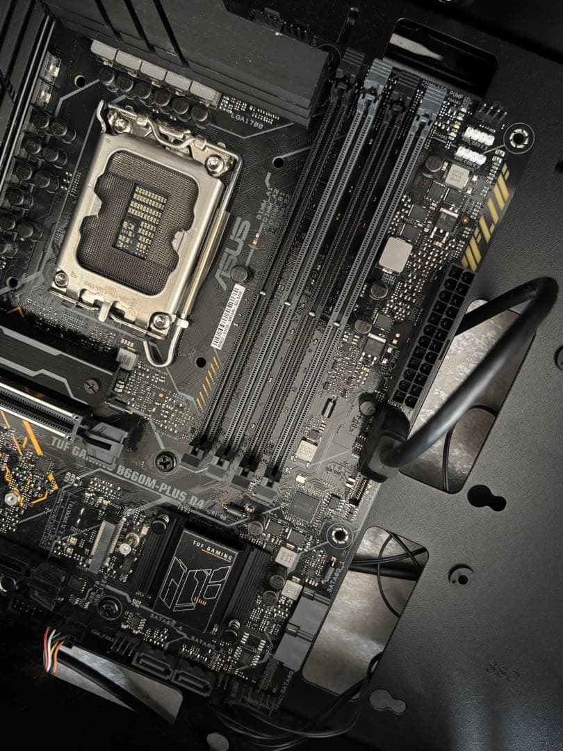 ASUS マザーボードb660m plus d4＋おまけPCケース