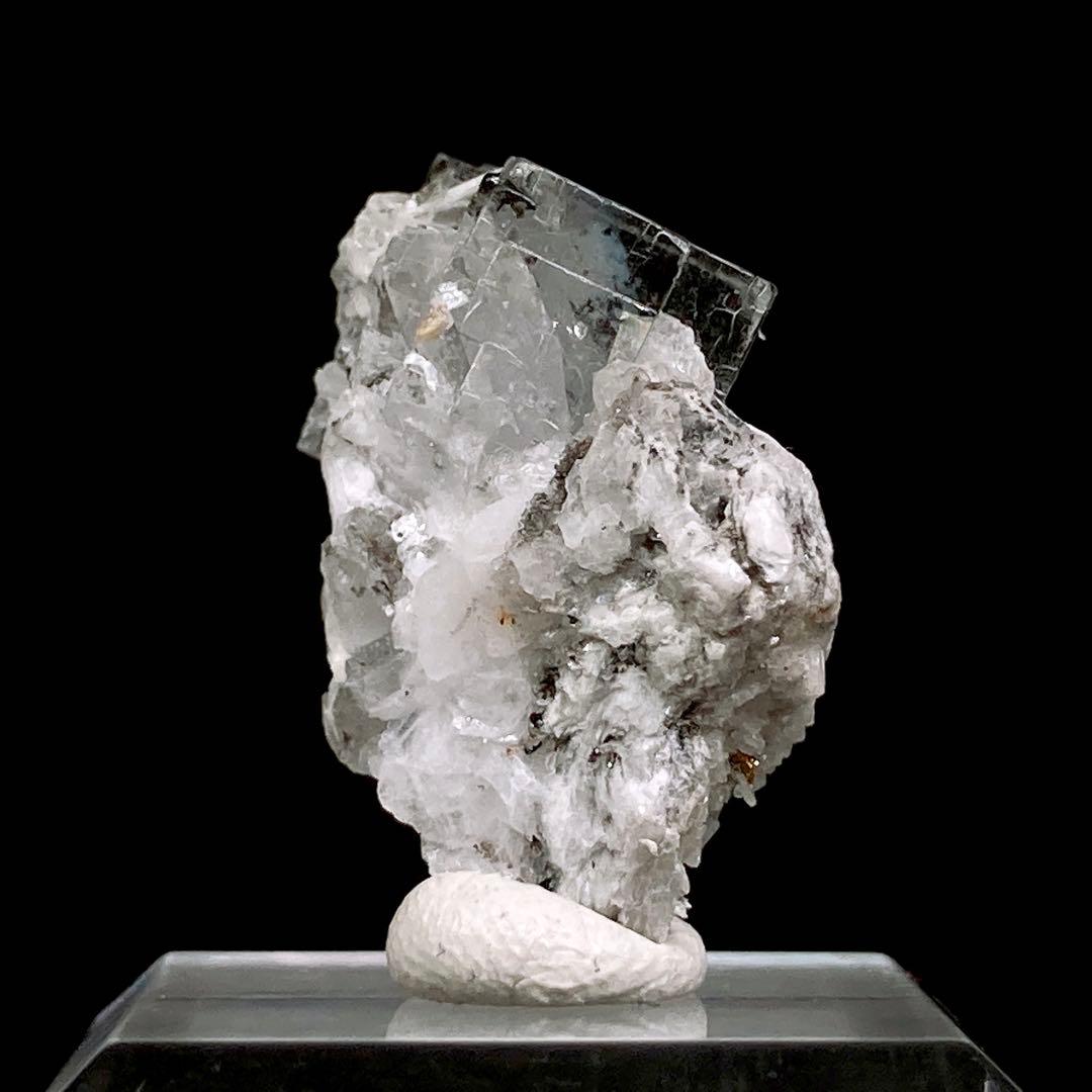 c*z様 『エミリオ鉱山』　フローライト　蛍石　原石　鉱物標本　天然石　303