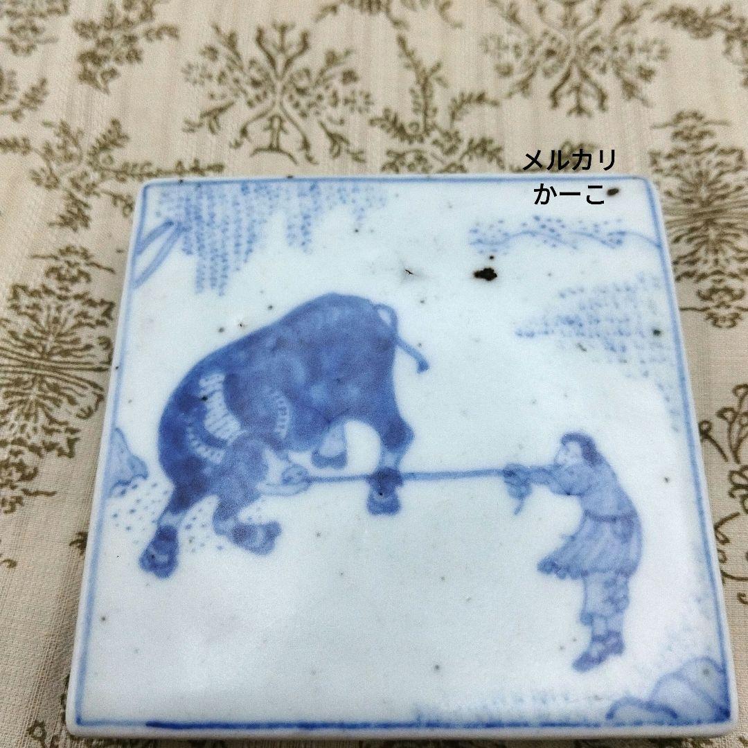 中国古美術　香合　明〜清時代　アンティーク　ヴィンテージ　古染付　虫喰い