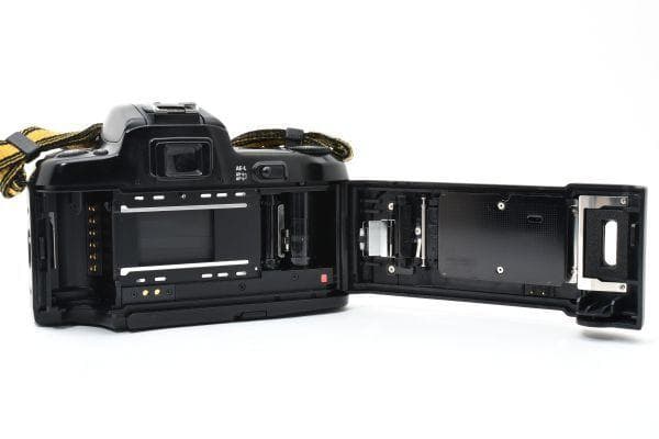 フィルムカメラ Nikon F-601 AF Nikkor 35-70mm f3.3-4.5