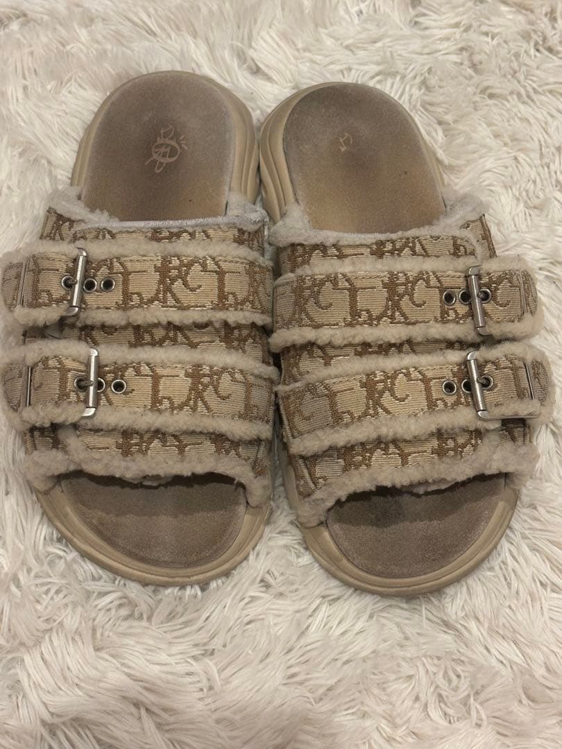 ディオール × トラヴィススコット カクタスジャック ボアサンダル