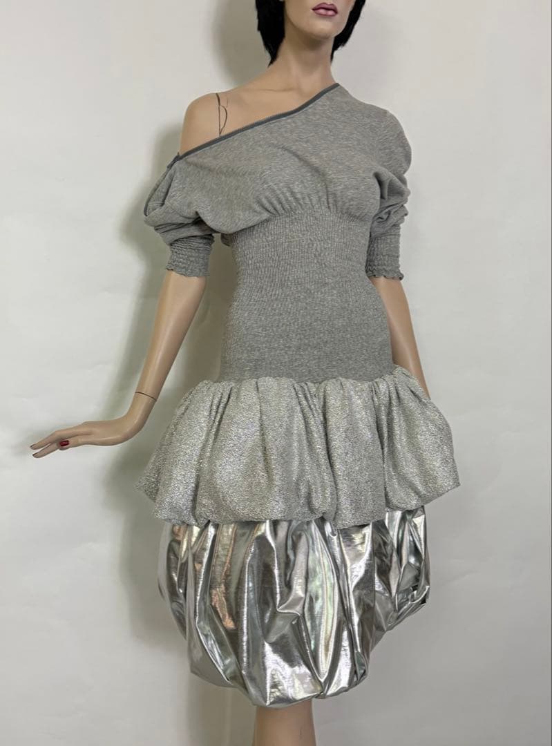 nicklas skovgaard ドレス