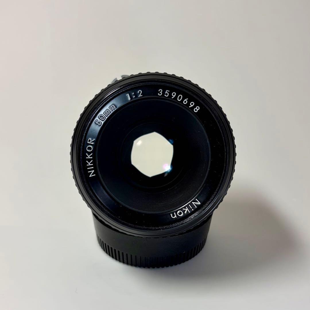 Nikon Nikkor 50mm f/2 レンズ
