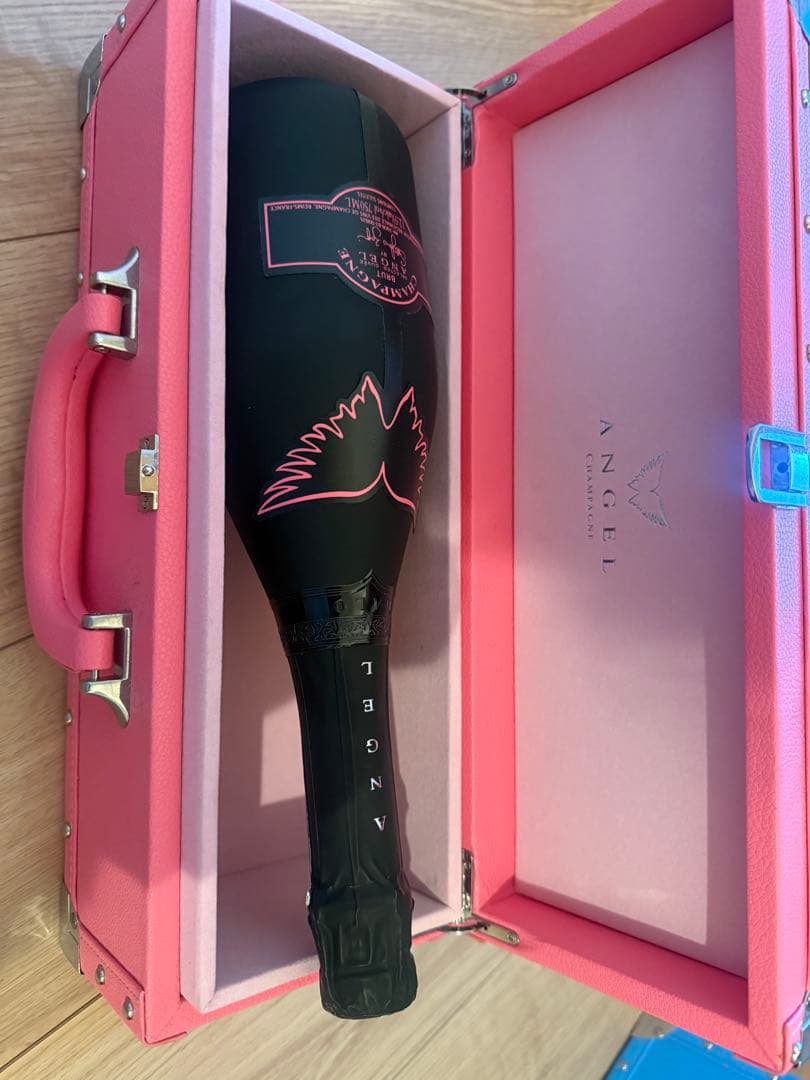 にゃんこANGEL シャンパン 青 赤 黄色 ピンク