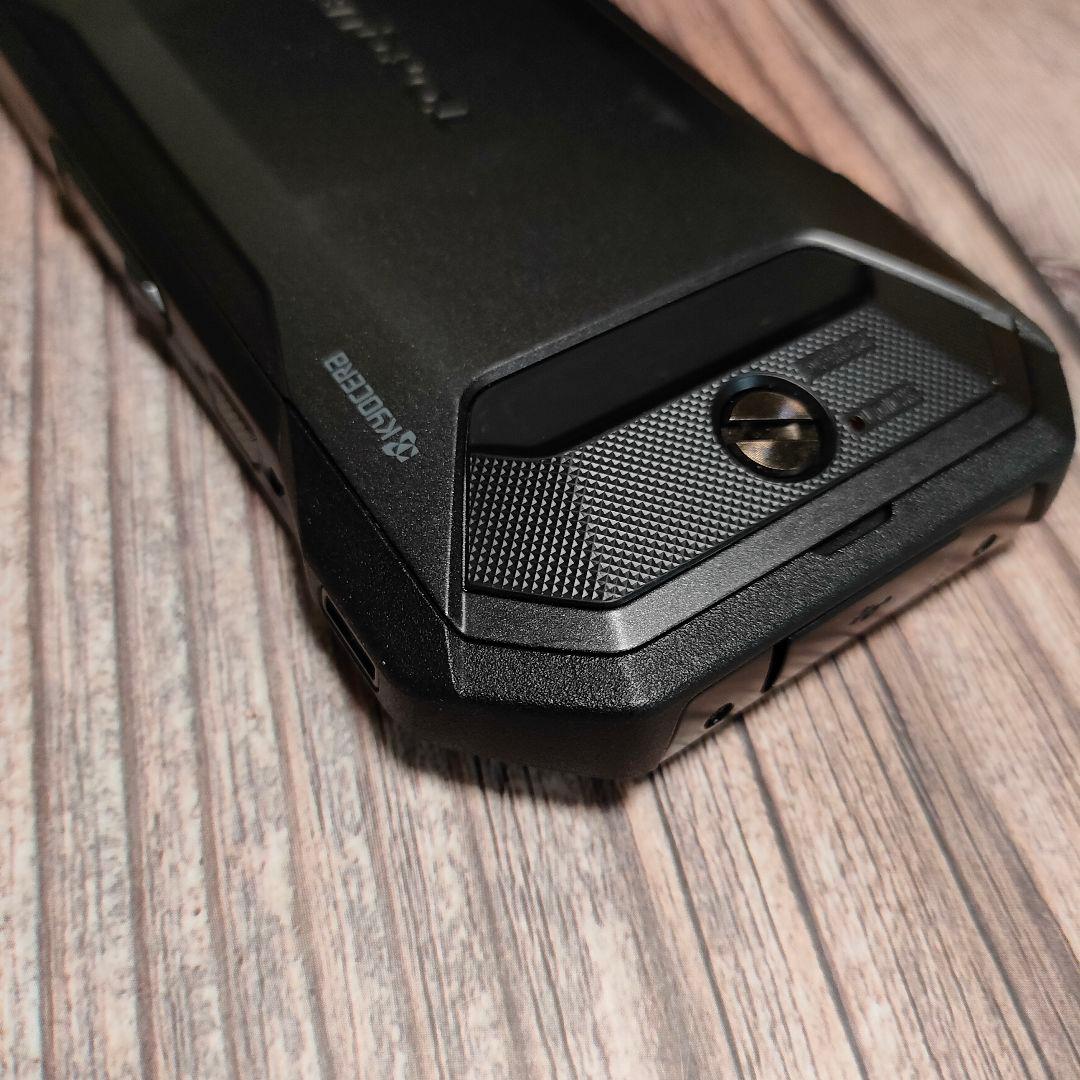 TORQUE 5G KYG01 SIMフリー スペースグレー 美品