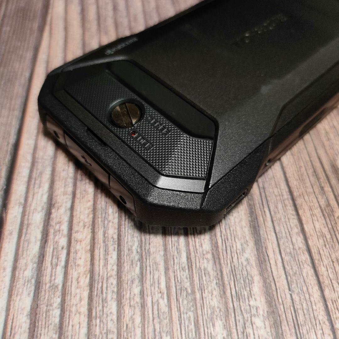 TORQUE 5G KYG01 SIMフリー スペースグレー 美品