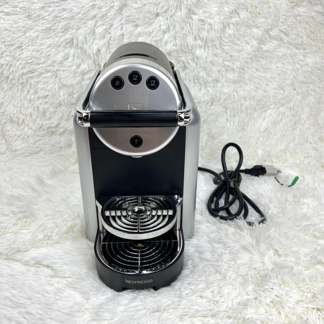 【ほぼ未使用】Nespresso ネスプレッソ エスプレッソマシン ZN100