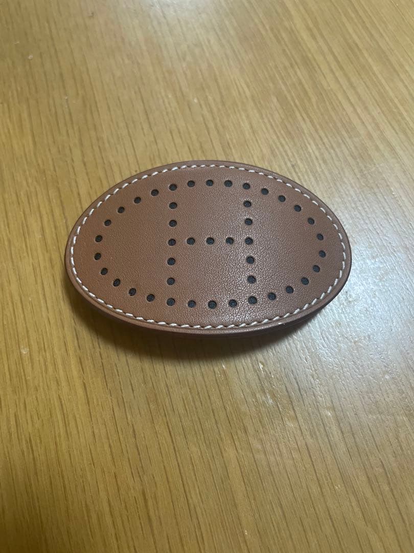 HERMES ブラウンレザー ヘアクリップ