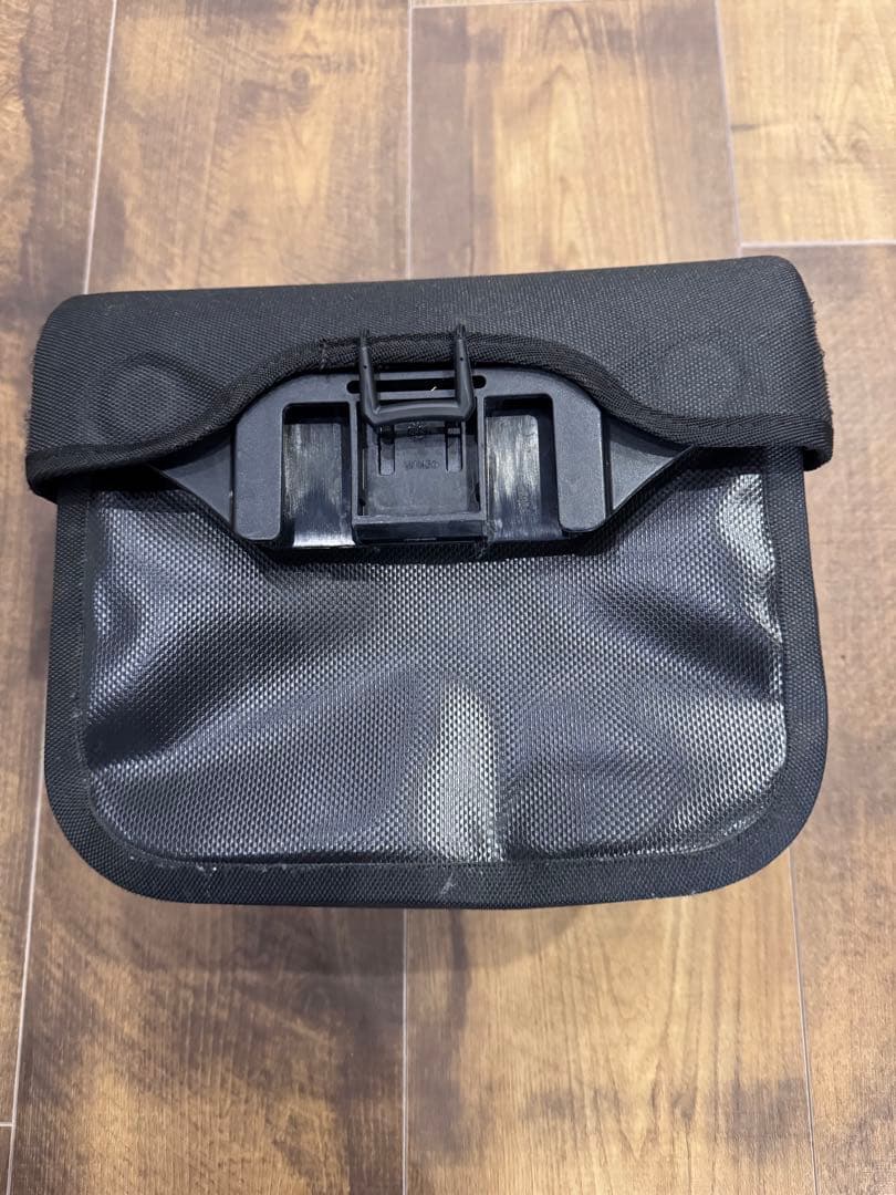 ORTLIEBオルトリーブ　アルティメイト6クラシック 7L+別売アタッチメント