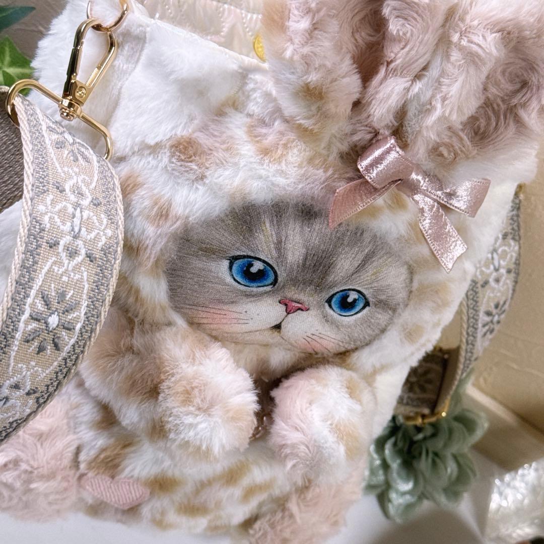 あ*き様 コヤンイサムチョン♡新作big豹柄うさ着ぐるみルミちゃんのサコッシュ