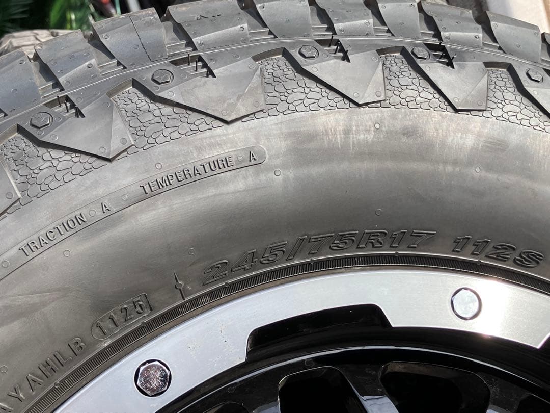 (さいたま) パジェロも！再値下げ！2025年ゴツゴツタイヤ+LMG MS-9W