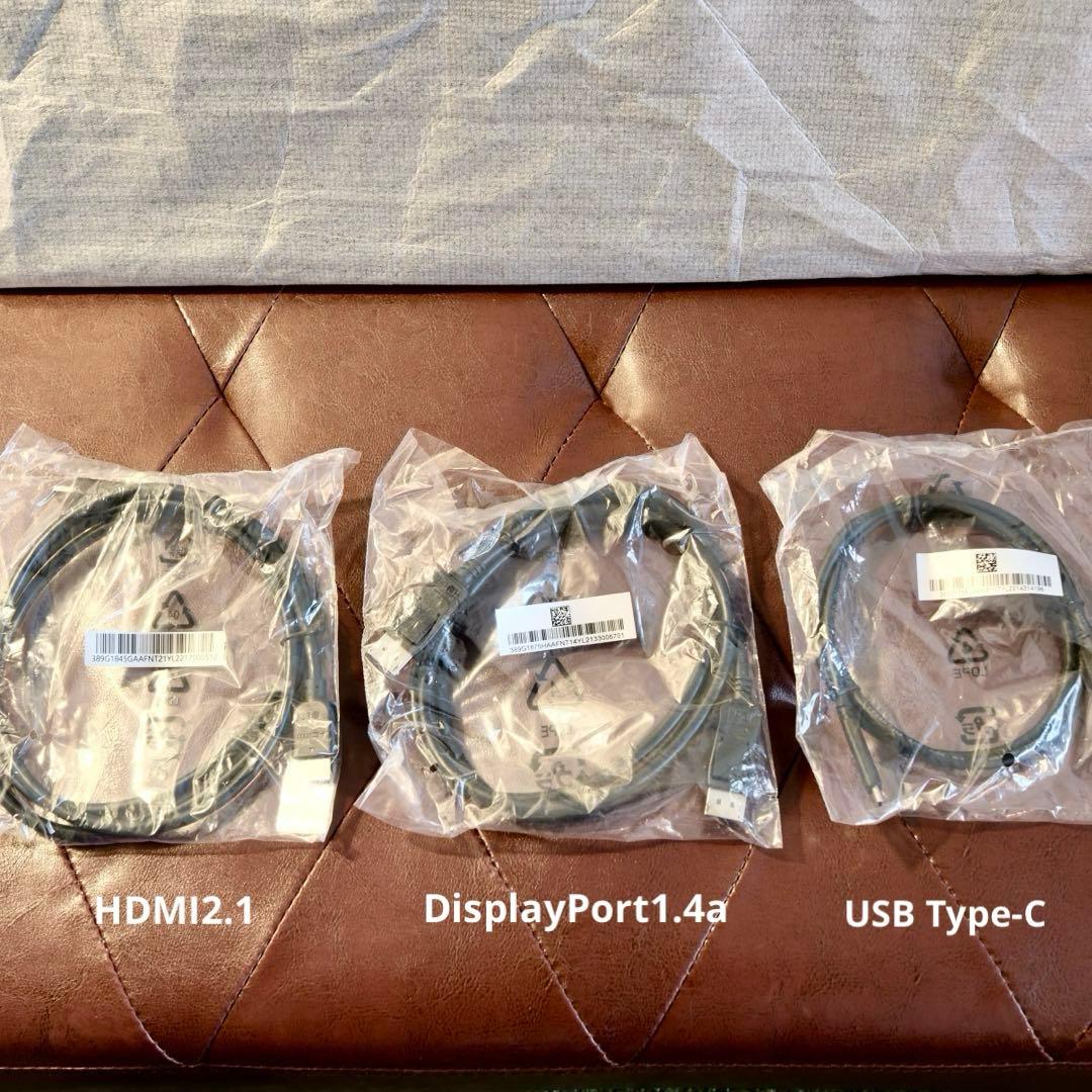 【Bernacles】MSI 32インチMPG321UR-QD 4Kモニタ