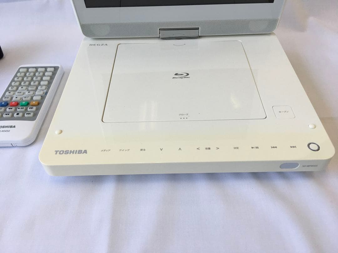 トウシバ　ポータブルブルーレイプレーヤー　SD-BP900S