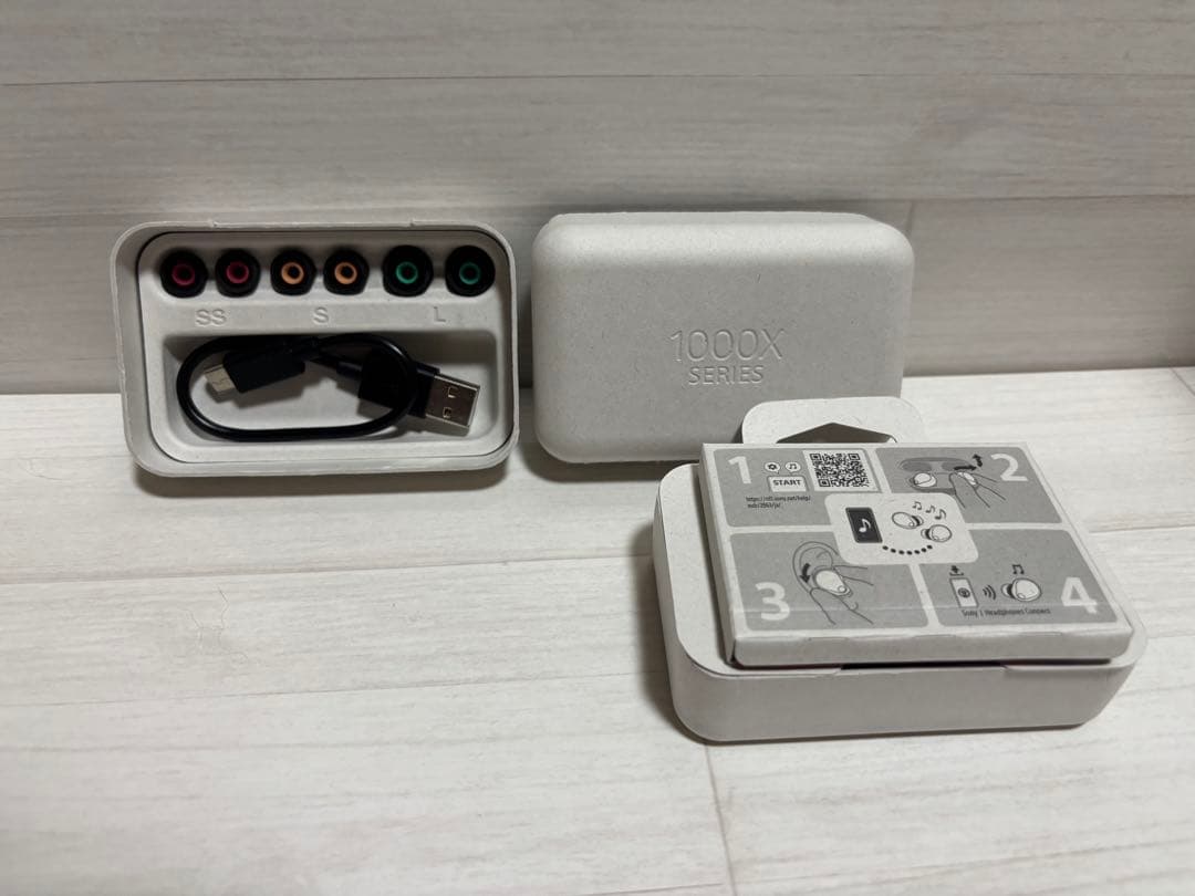 ちかっちSONY WF-1000XM5 ブラック　イヤホンケース