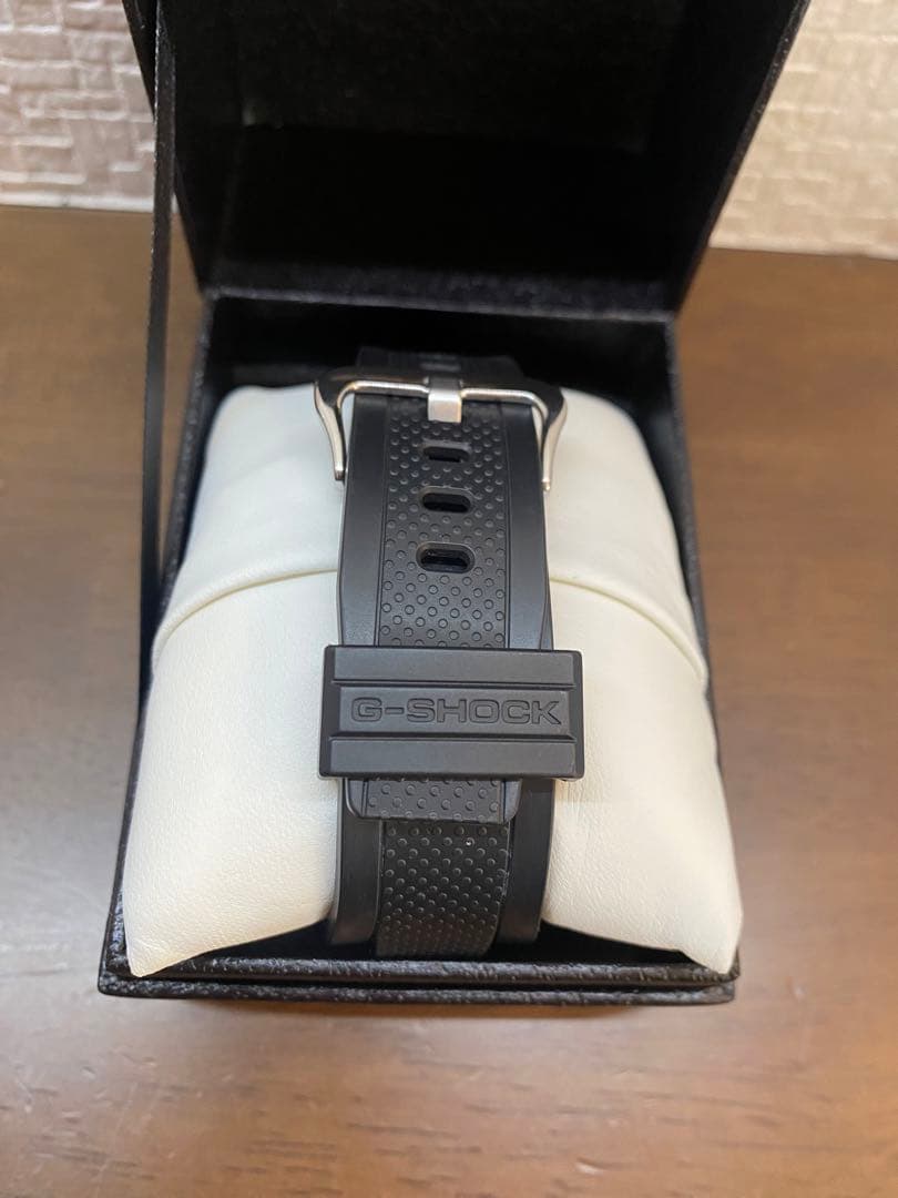 【極美品】CASIO G-SHOCK　GST-W100G-1BJF 電波ソーラー