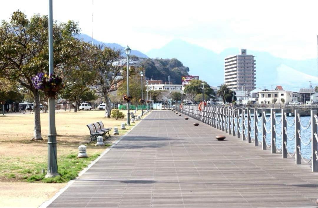 ★ OLYMPUS OM-2 BLACK + ★ 標準レンズ 50mm