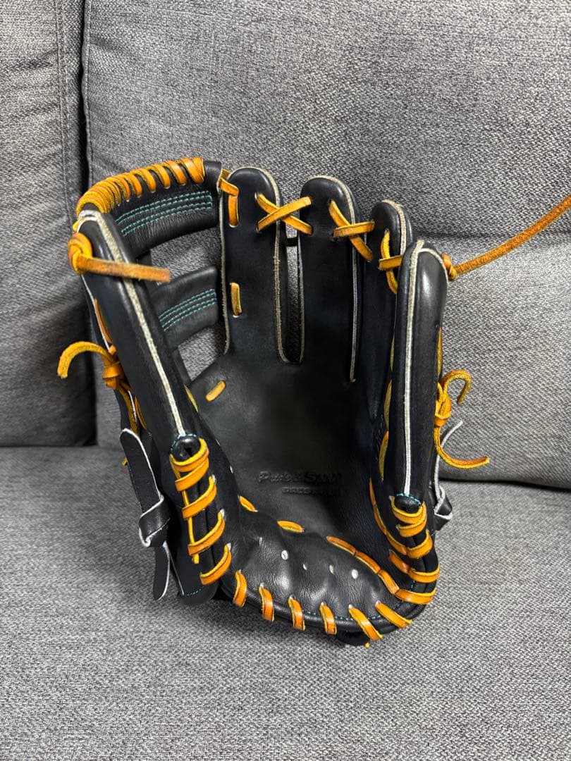 ZETT 軟式用グローブ 【吉川尚輝モデル】